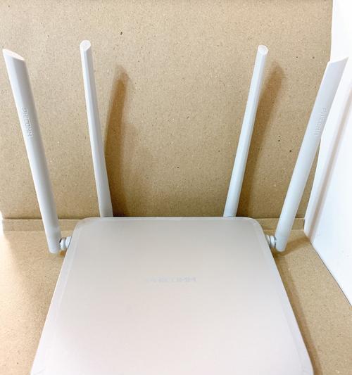 以友迅路由器性能及用户体验调查报告（探究以友迅路由器的稳定性、速度和安全性能，解析用户使用体验）