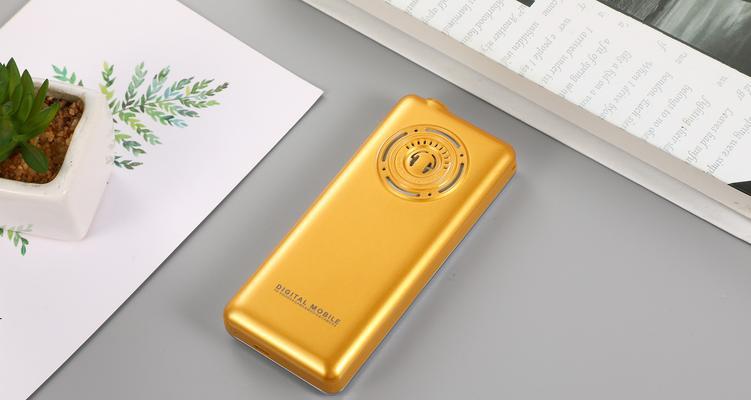 小铁锤手机的使用体验（便携小巧，功能全面）